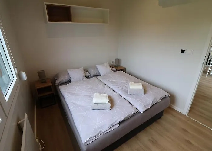Novy Mobilheim Nyaraló Stropesin